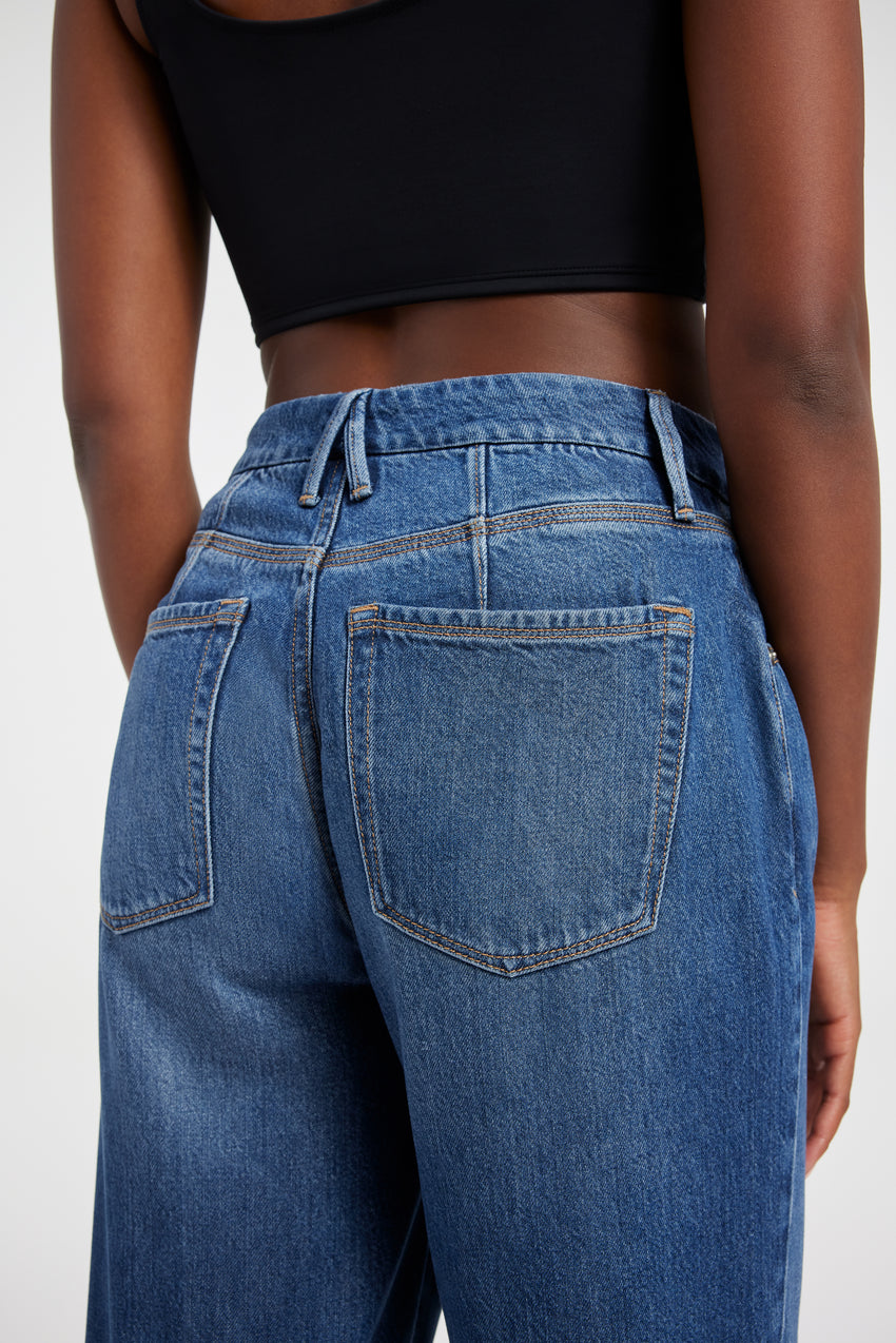 GOOD '90s WEIGHTLESS JEANS | INDIGO395 View 4 - model: Size 0 |