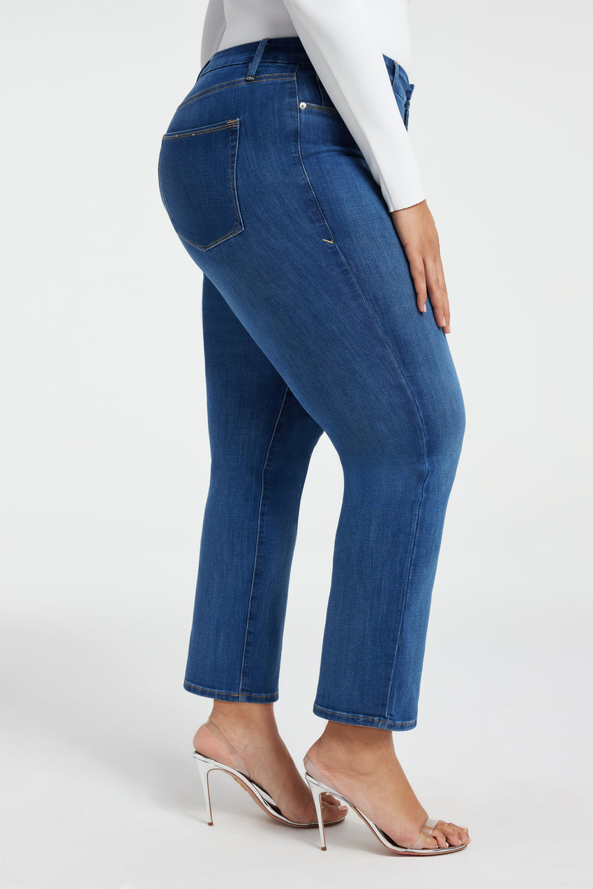 GOOD LEGS STRAIGHT JEANS| BLUE007 View 5 - model: Size 16 |