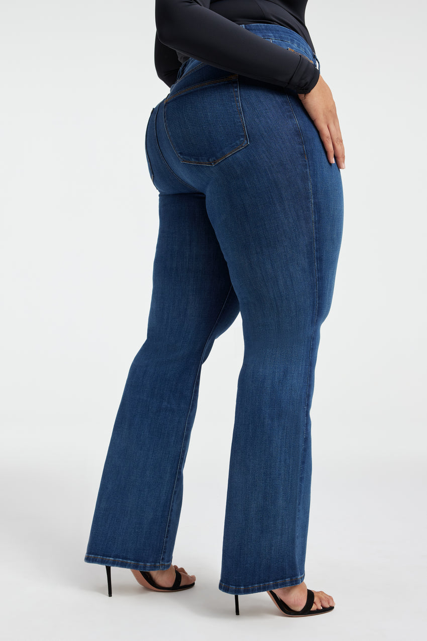 GOOD LEGS FLARE JEANS | BLUE004 View 7 - model: Size 16 |
