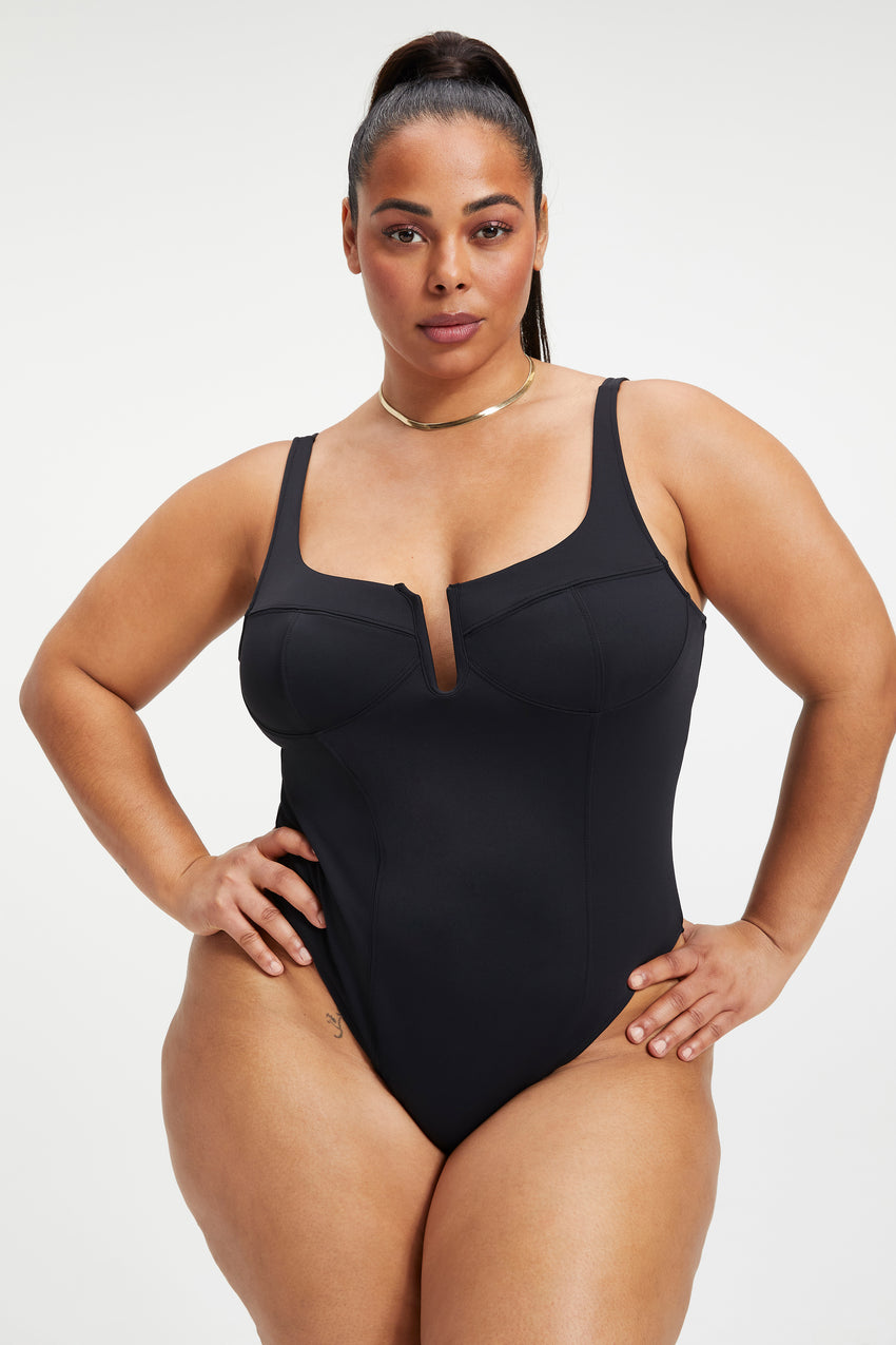 SCUBA U CORSET BODYSUIT | BLACK001 View 1 - model: Size 16 |