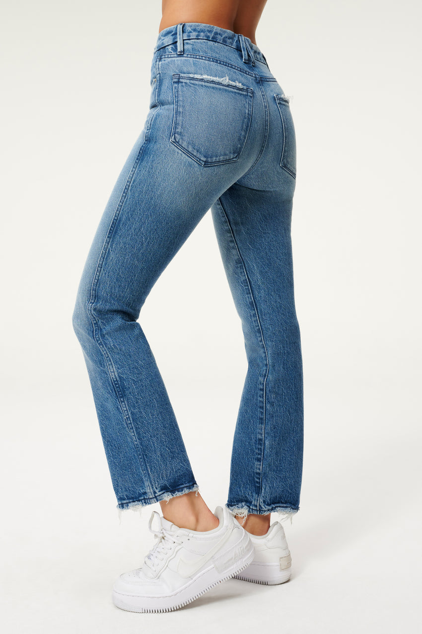 GOOD CURVE STRAIGHT JEANS | BLUE858 View 2 - model: Size 0 |