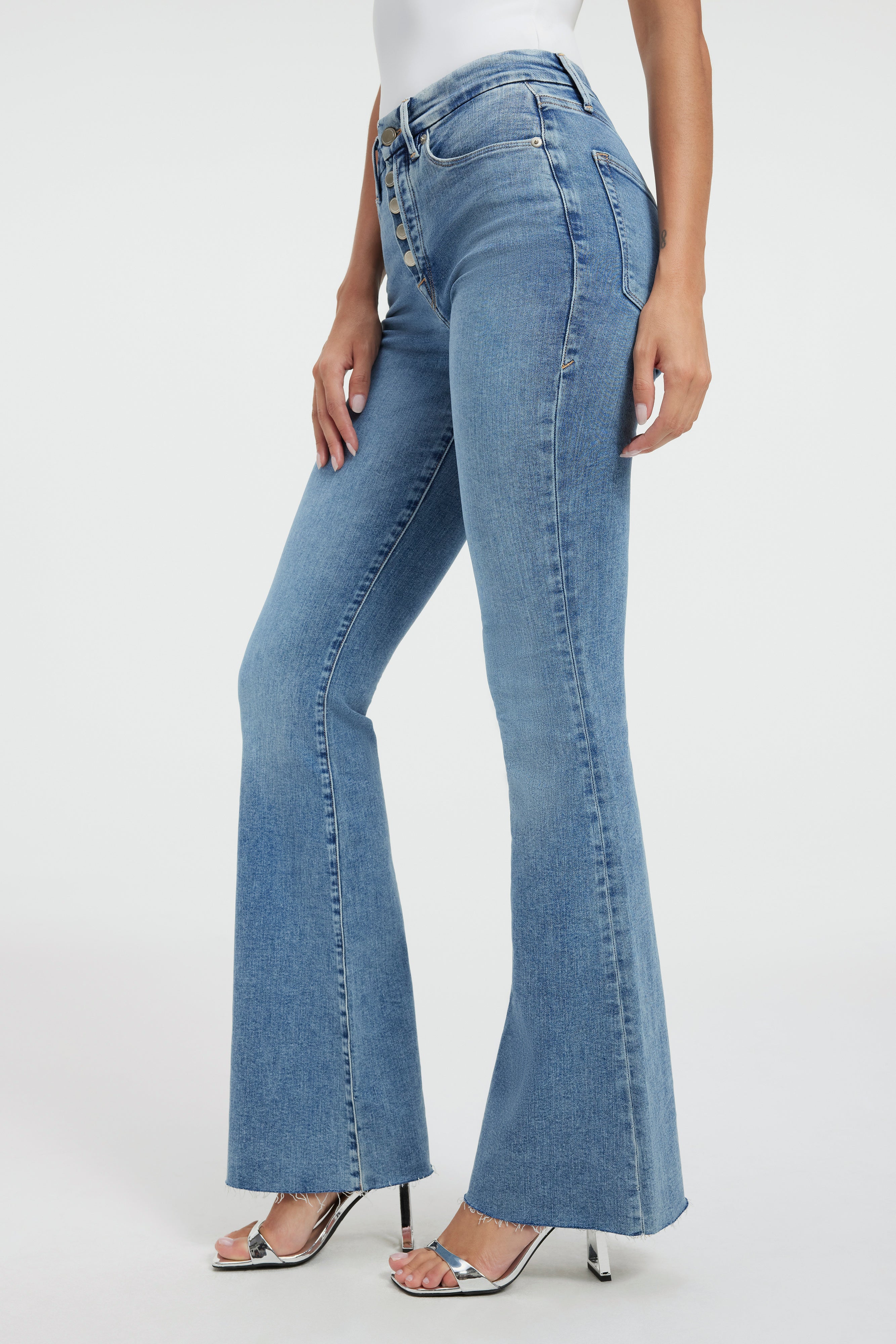 GOOD LEGS FLARE JEANS | INDIGO330 - GOOD AMERICAN