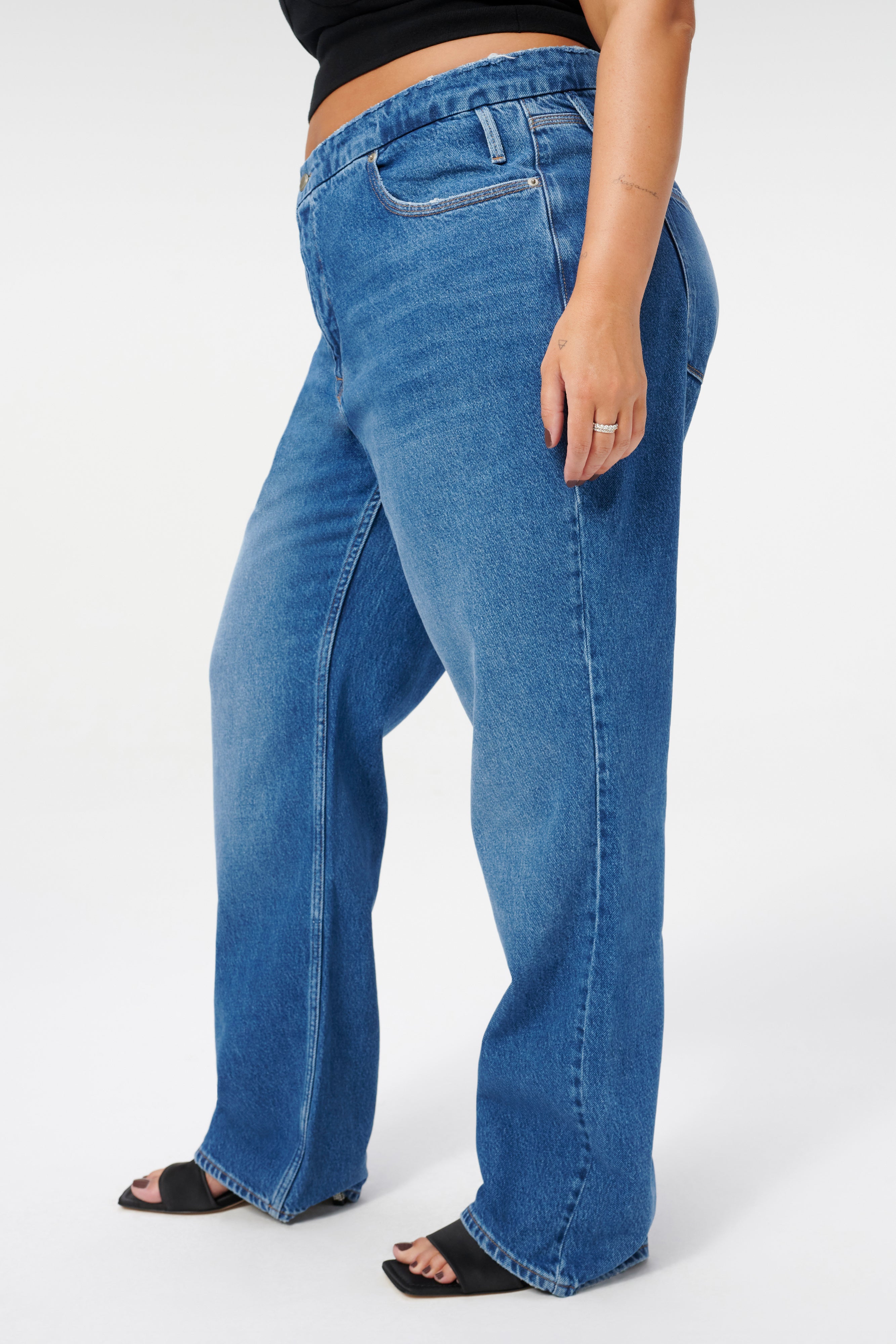 Good American Women's Good 90's Jeans, Blue542, 4 at  Women's Jeans  store