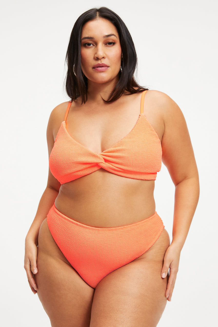 ALWAYS FITS TWISTED TOP | ORANGE CREAM001 View 2 - model: Size 16 |