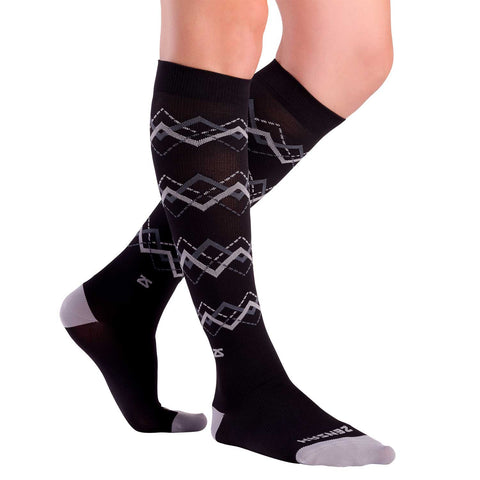 3 Reasons Why Nurses Should Wear Compression Socks– Zensah