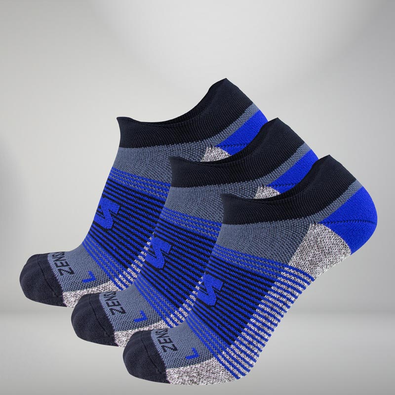 on cloud running socks