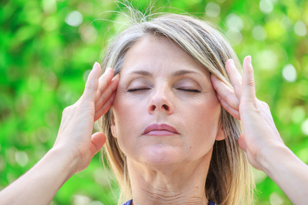 drinking water helps prevent head aches