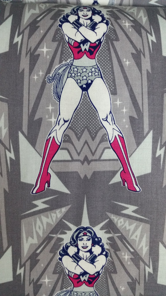 Gray and pink Wonder Woman pose pattern.