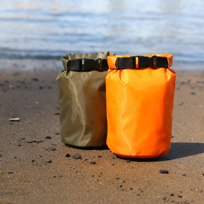 Knorretje tempo belasting Orange Waterproof Bag — Kikkerland B.V