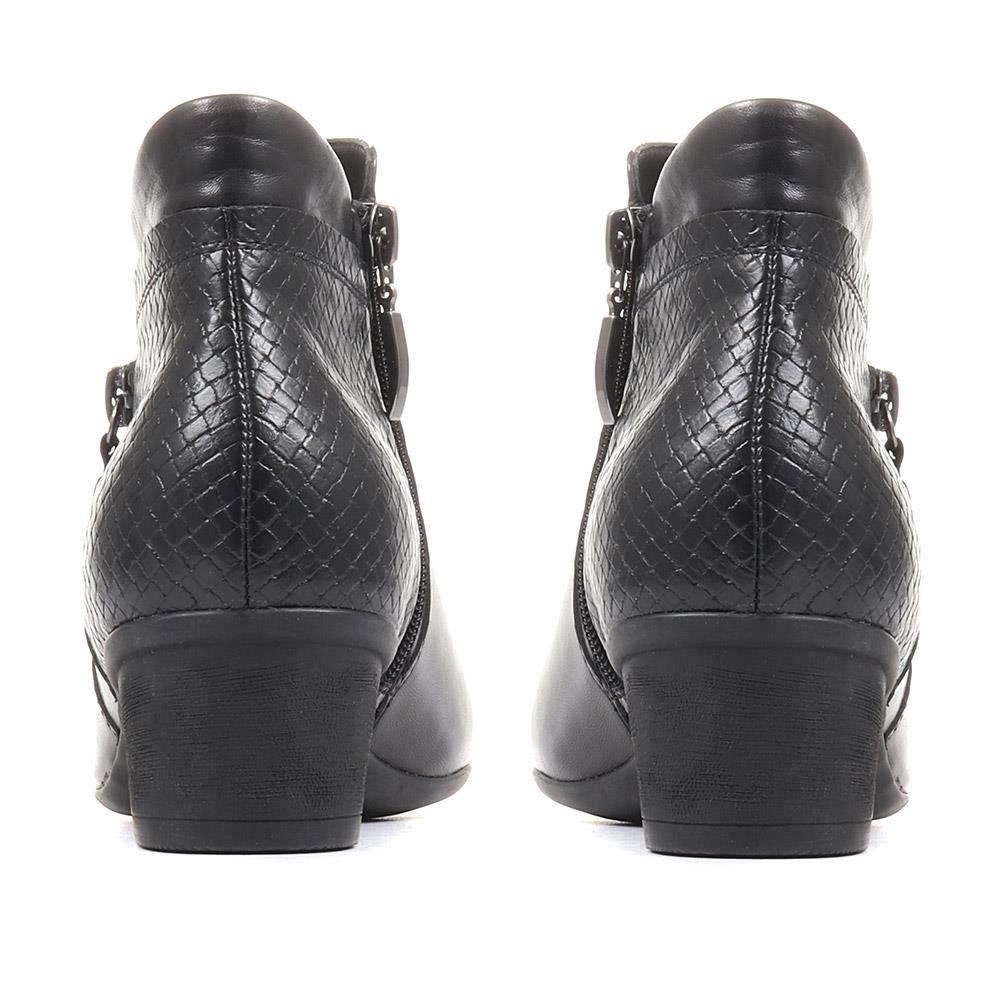Leather Ankle Boots - FUTUR36003 / 323 088 image 2