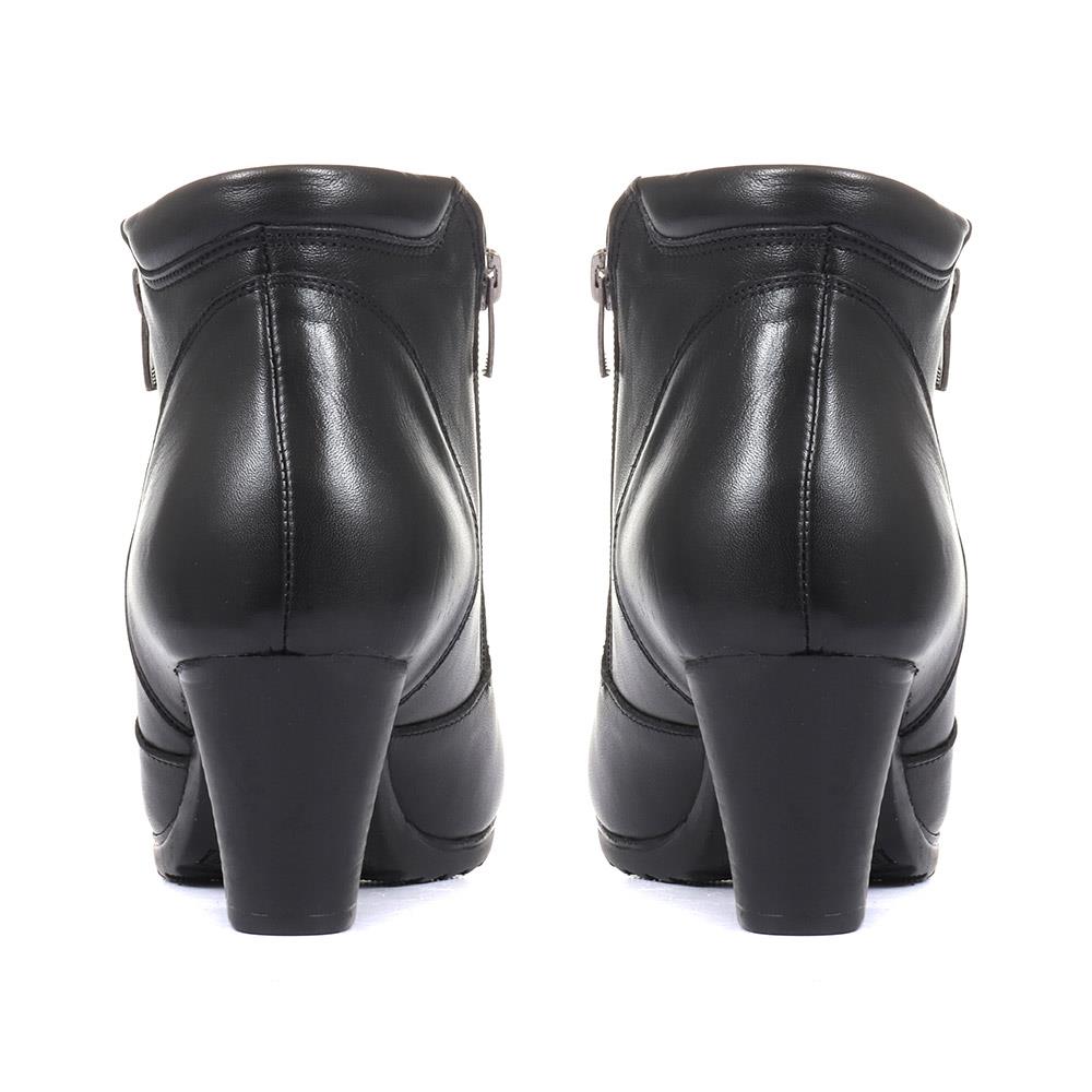 Heeled Leather Ankle Boots - VED34005 / 320 368 image 2
