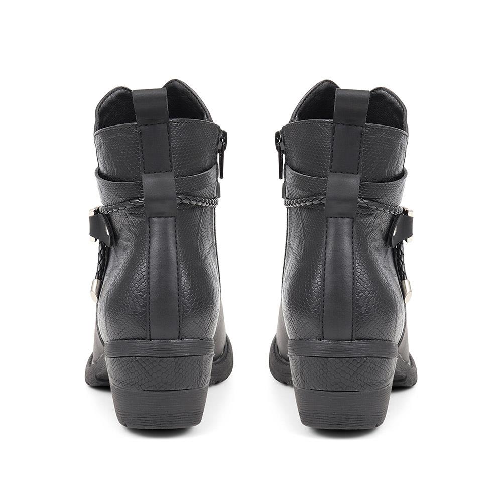 Casual Heeled Ankle Boots - WBINS38001 / 324 158 image 2