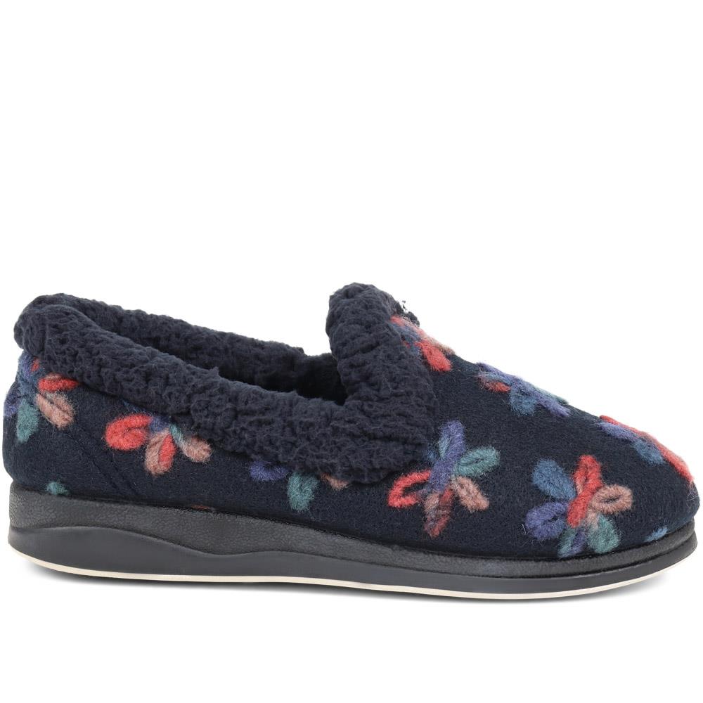 Fleece Lined Slippers - QING38014 / 324 191 image 0