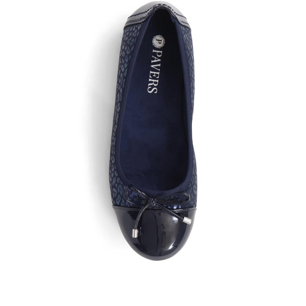 Simple Slip-On Ballet Pumps - WBINS38055 / 324 147 image 4