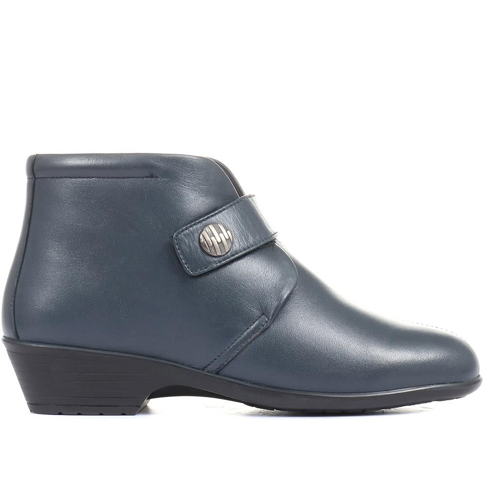 Wide Fit Leather Ankle Boots - KF28026 / 313 332 image 1