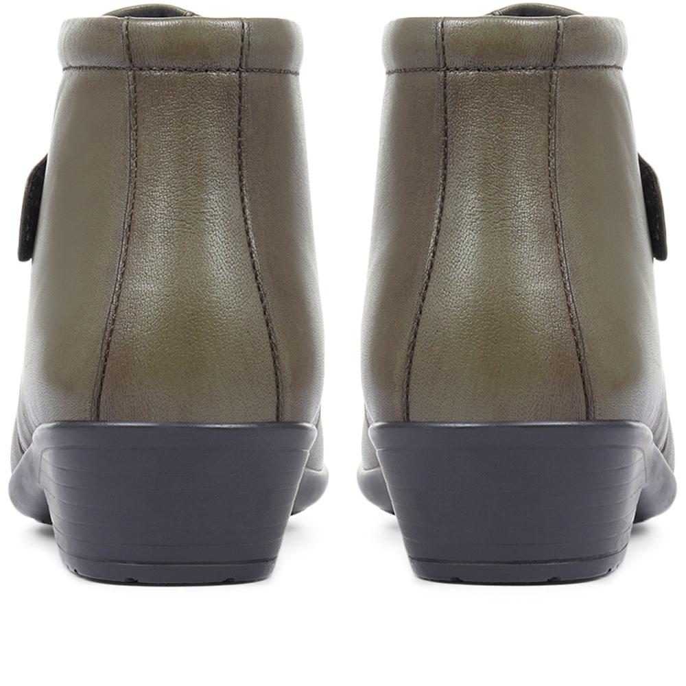 Wide Fit Leather Ankle Boots - KF28026 / 313 332 image 2