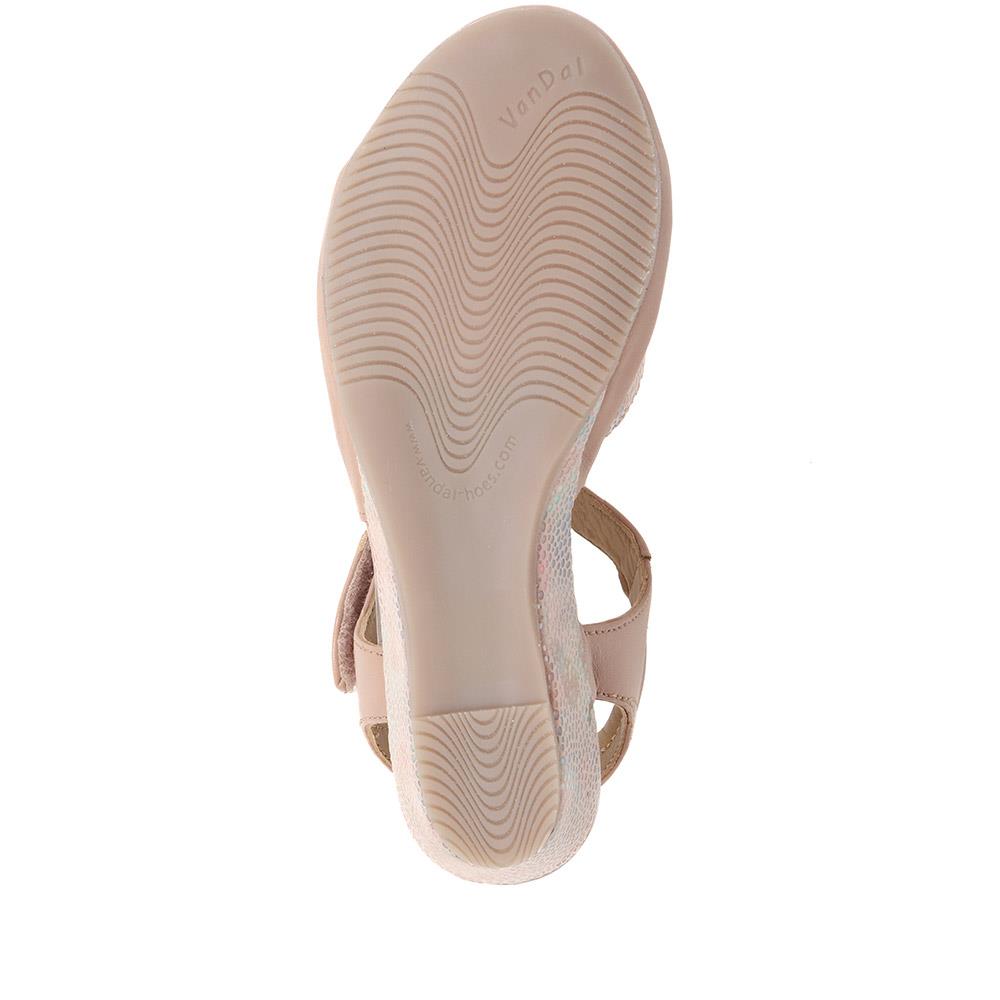 Low Wedge Touch-Fasten Sandals - VAN37052 / 324 876 image 3