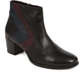  Leather Heeled Ankle Boots 