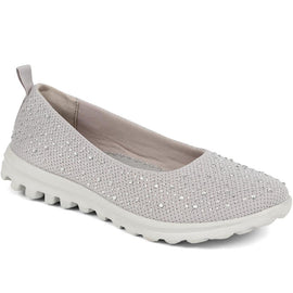 Lightweight Slip-On Pumps 