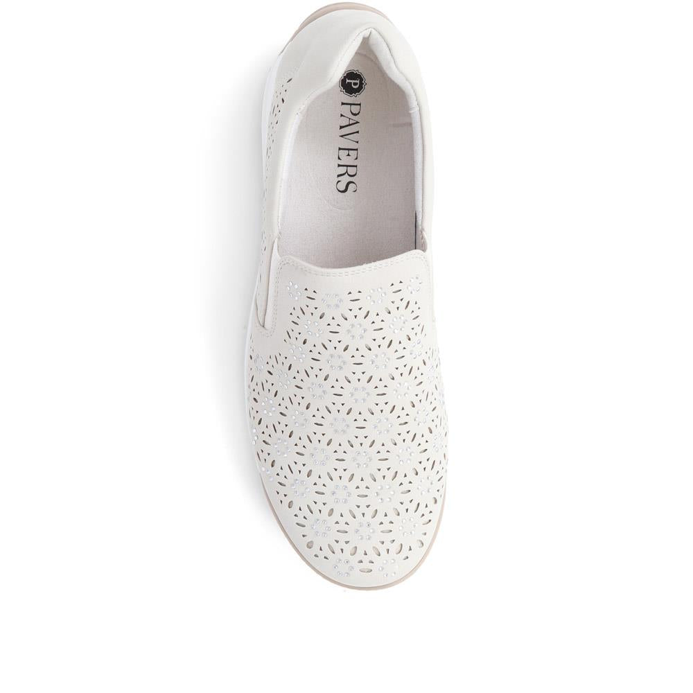 Perforated Slip-On Shoes  - WOIL39023 / 325 190 image 3