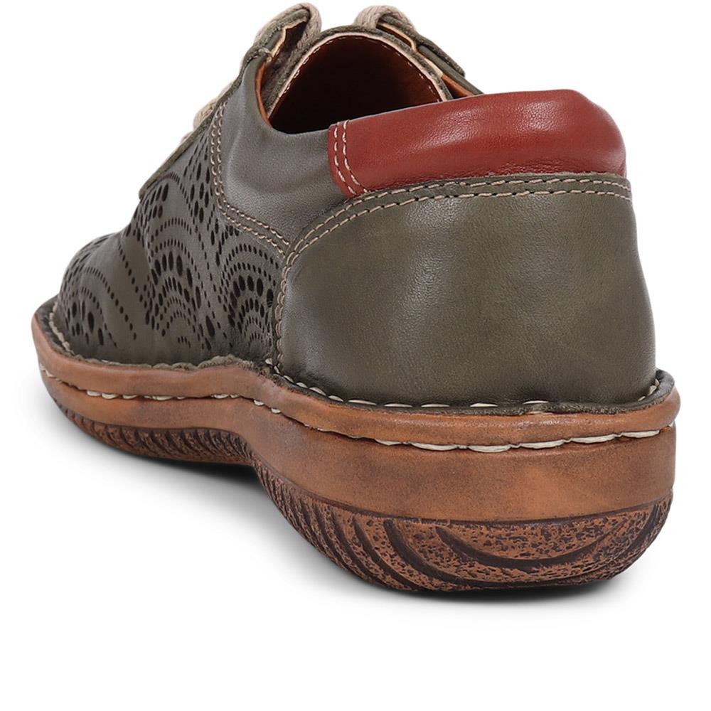 Loretta Leather Embellished Shoes  - HAK39023 / 325 539 image 2