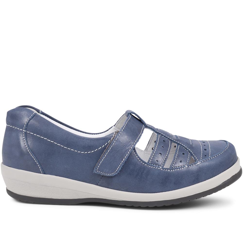 Extra Wide Fit Mary Janes - CAROLYNN / 323 755 image 0