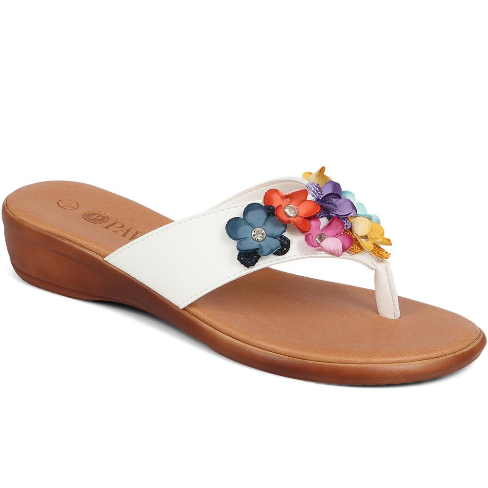 Floral Embellished Toe Post Sandals - CLUBS39001 / 325 319 image 0