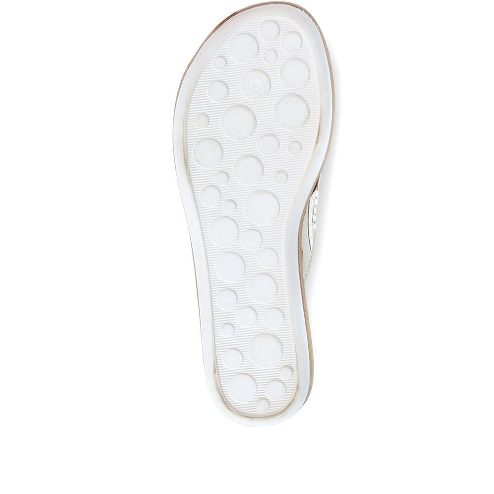 Embellished Platform Toe Post Sandals - INB35003 / 321 609 image 5