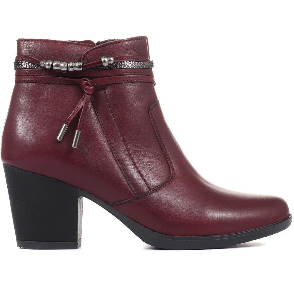 Heeled  Leather Ankle Boots - VED34001 / 320 366 image 1