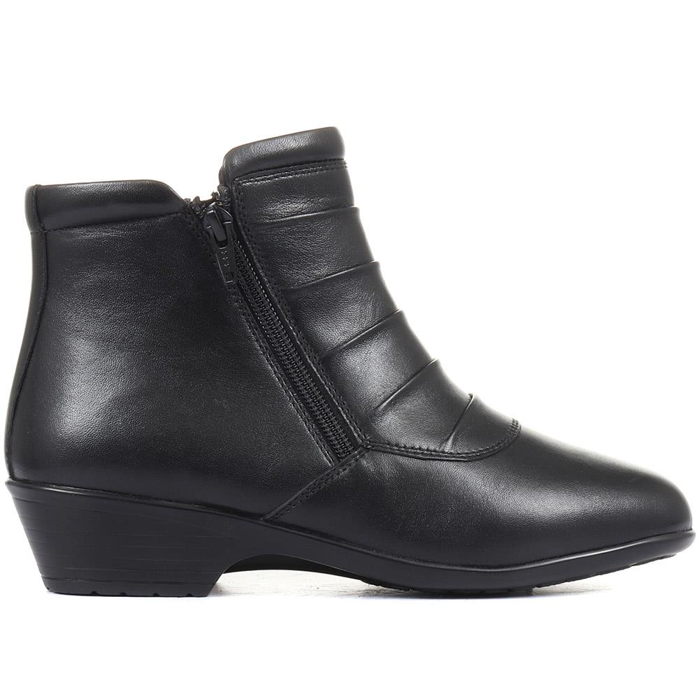 Leather Ankle Boot - KF34007 / 320 900 image 1