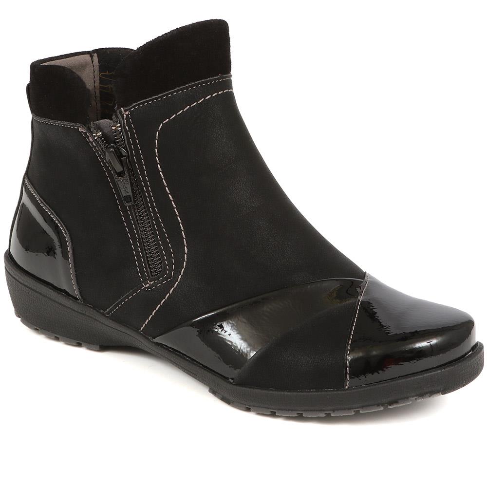 Patent Accented Ankle Boots - CAL38009 / 324 437 image 0