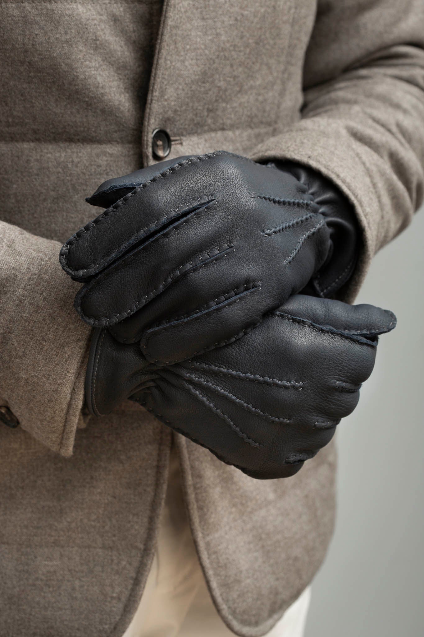 Cashmere gloves Louis Vuitton Beige size XS International in Cashmere -  34017256