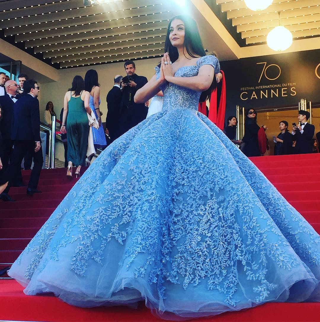 Cannes Film Festival 2018: Aishwarya Rai stuns in Michael Cinco creation,  walks red carpet with Aaradhya – Firstpost