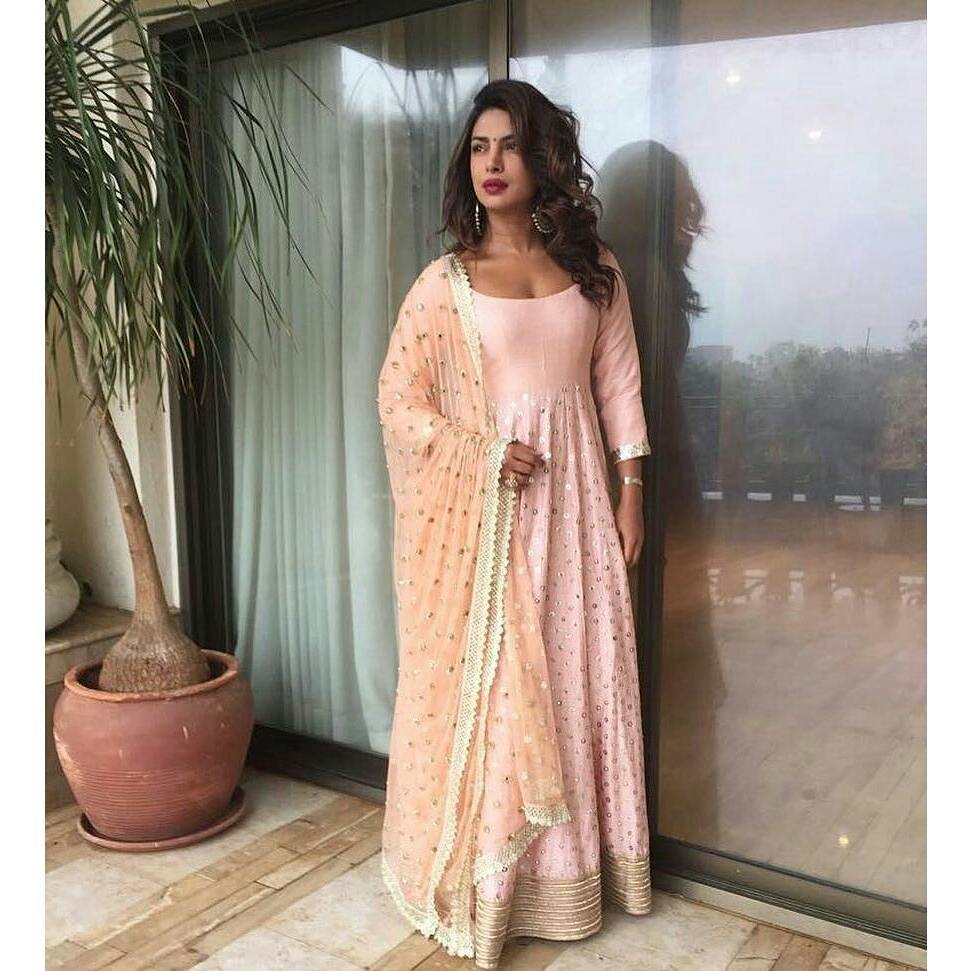 Priyanka Chopra Looked Ravishing In Her Latest Indian Festive Look