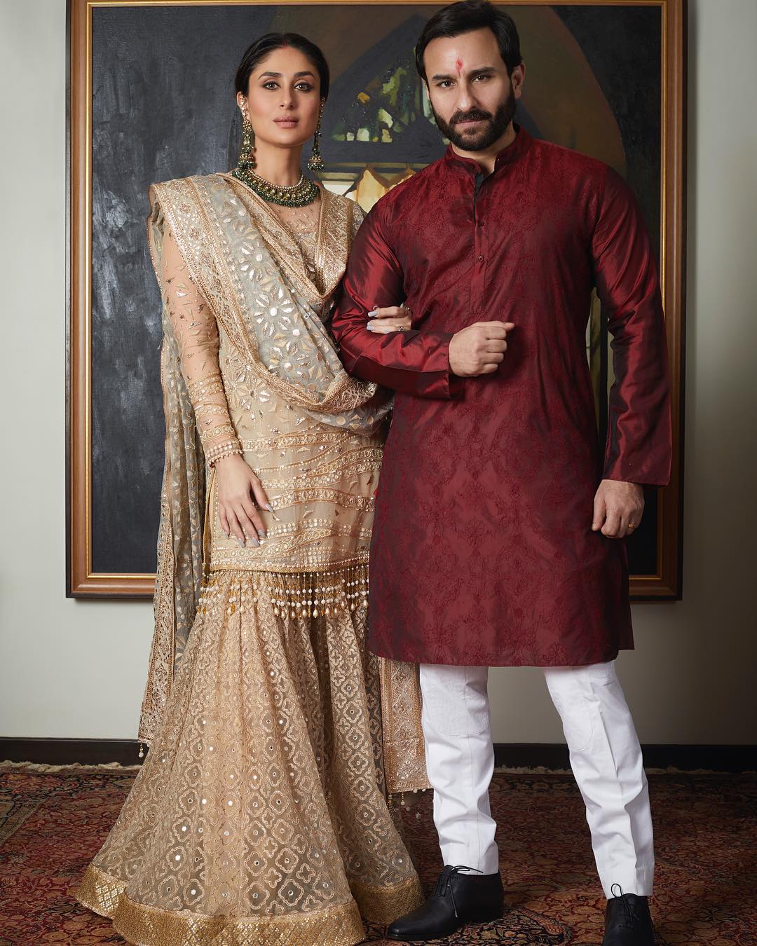 Let’s Just Talk About Kareena Kapoor’s Regal Look In Tarun Tahiliani’s Sharara