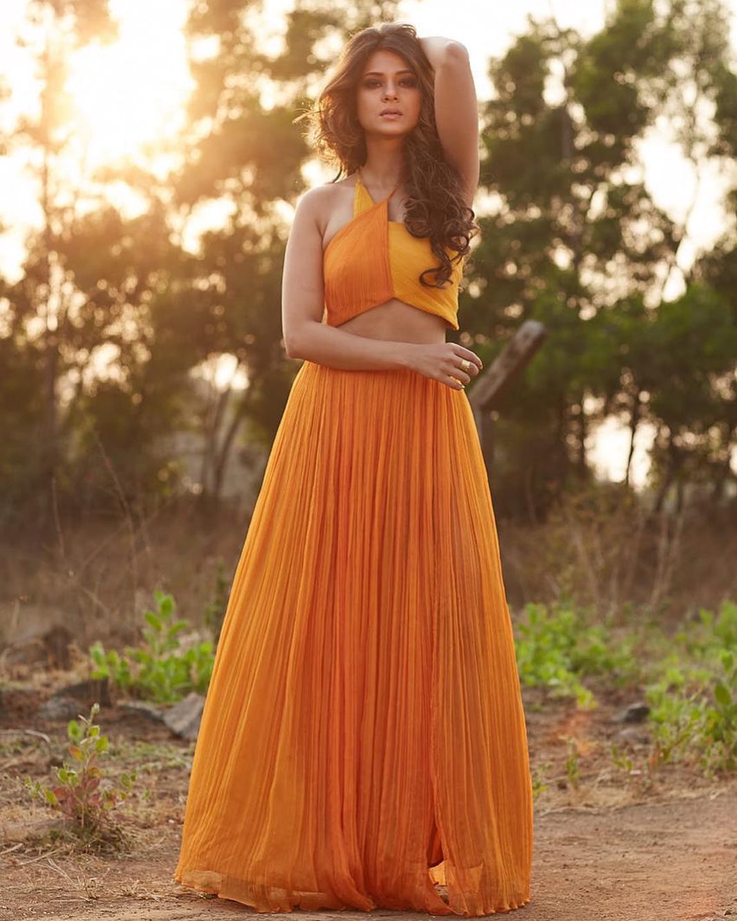 1066px x 1332px - Jennifer Winget is all About Adding Sunshine to our Dull Day in Yellow â€“  Lady India