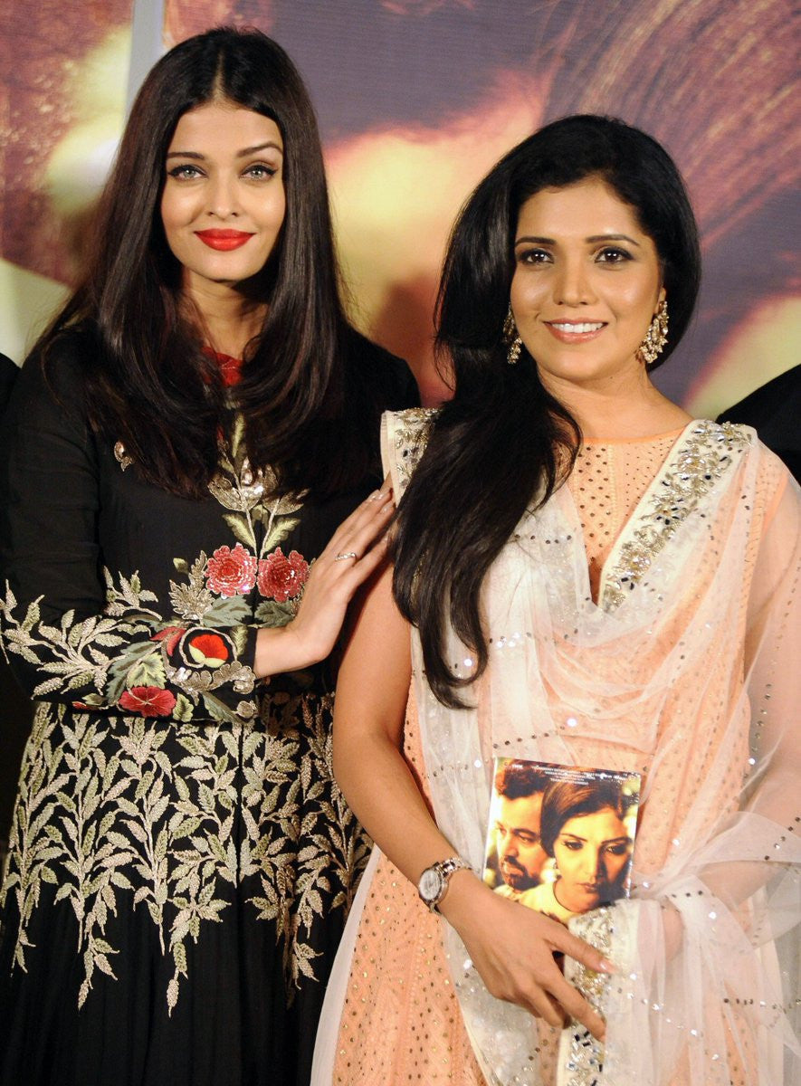 Aishwarya Rai Bachchan Looked Dazzling in Black Anamika Khanna’s Black Anarkali Suit