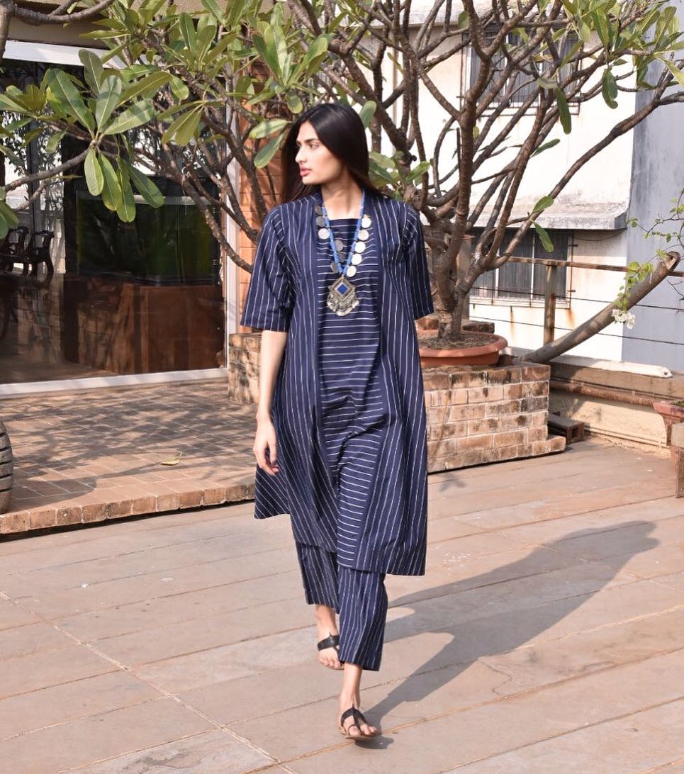 Wow! Athiya Shetty Just Demoed The Chicest Way To Style With A Kurta And Pant