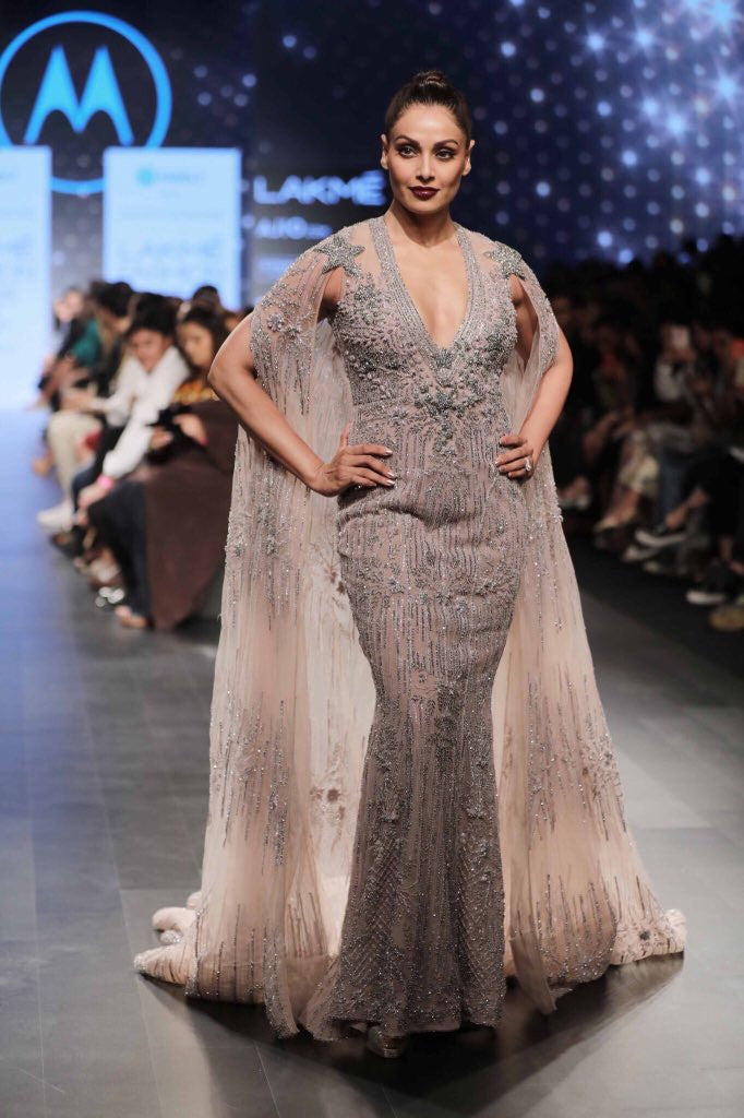 Xxx Bipasha Basu Video - Lakme Fashion Week: Hot Bangali Bala Bipasha Basu Looked Gorgeous in F â€“  Lady India