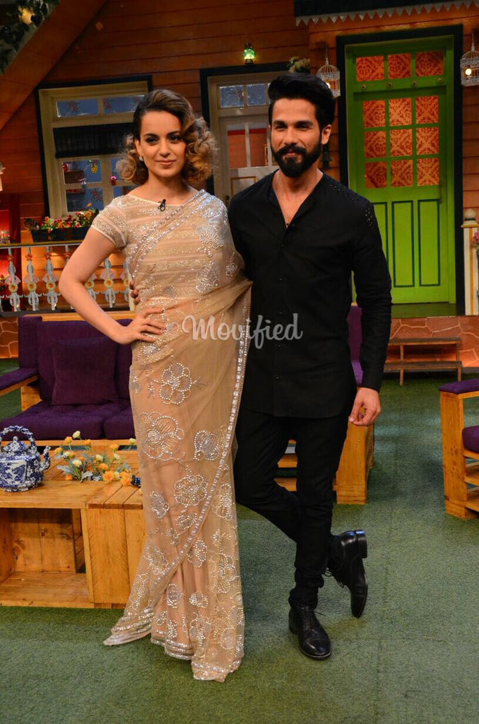 Kangana Ranaut & Shaid Kapoor in Abu Jani Sandeep Khosla's designer saree at Rangoon Promotion at Kapil Sharma Show 