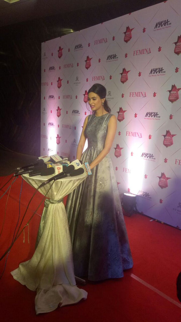 Diana Penty Looked Ravishing in Grey Floral Gown Designed By Nishka Lulla