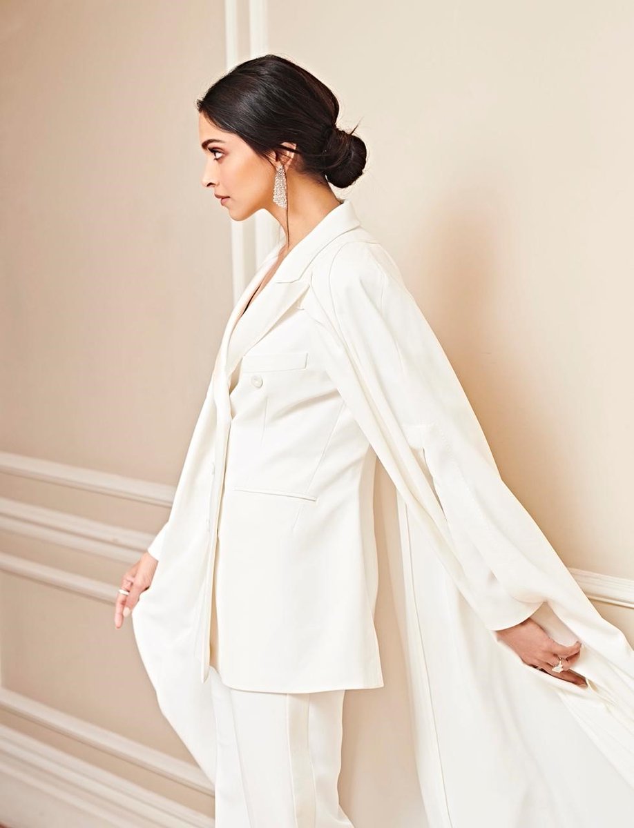 Deepika-padukone-in-white-dress