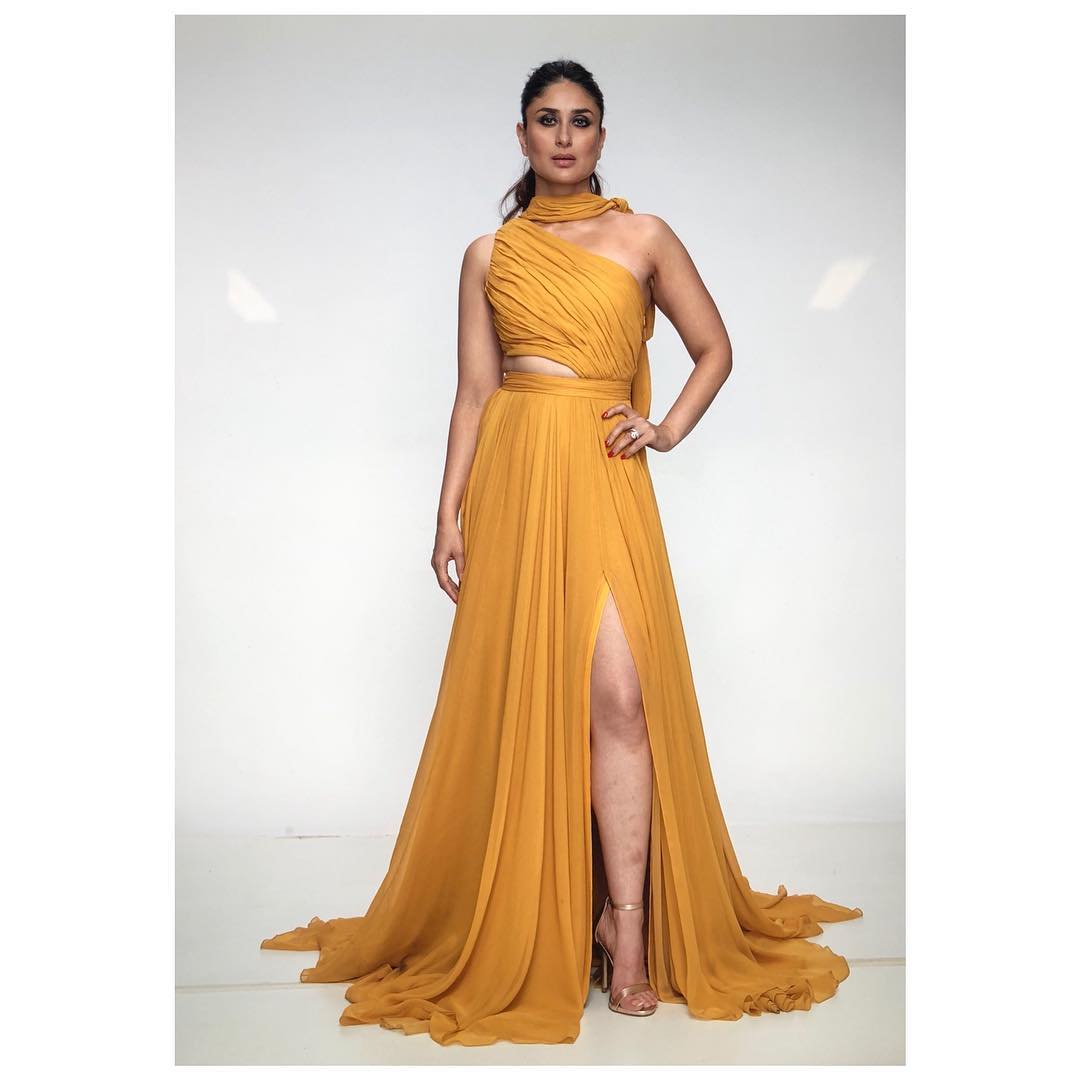 Kareena-Kapoor-in-Prabal-Gurung's-designer-dress