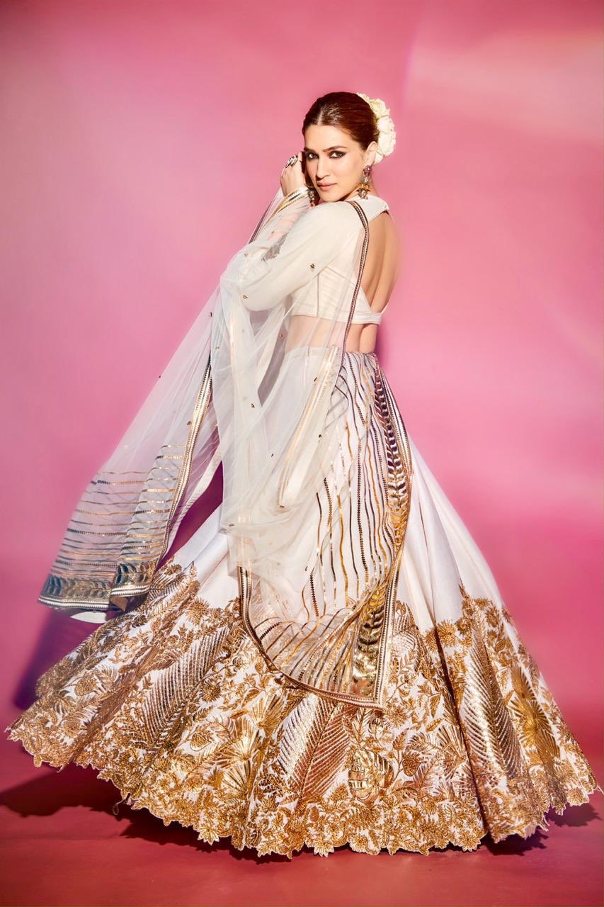 Kriti Sanon in White Embroidered Lehenga Dupatta Set from Shantanu and Nikhil's Collection