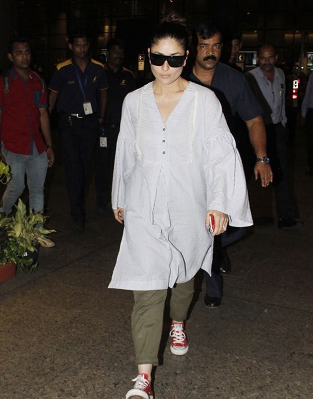 Kareena Kapoor Khan Proof Us That She Never Goes Wrong With Casual Outfits