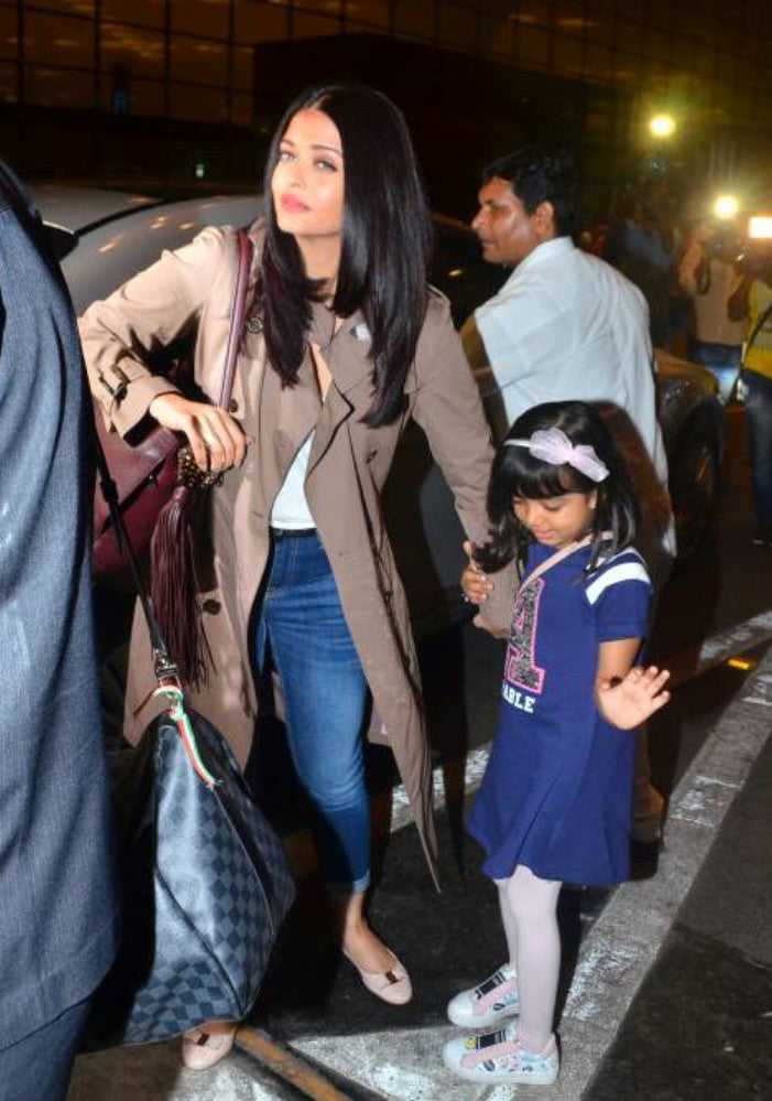Aishwarya Rai Bachchan Looked Radiant At The Mumbai International Airport 