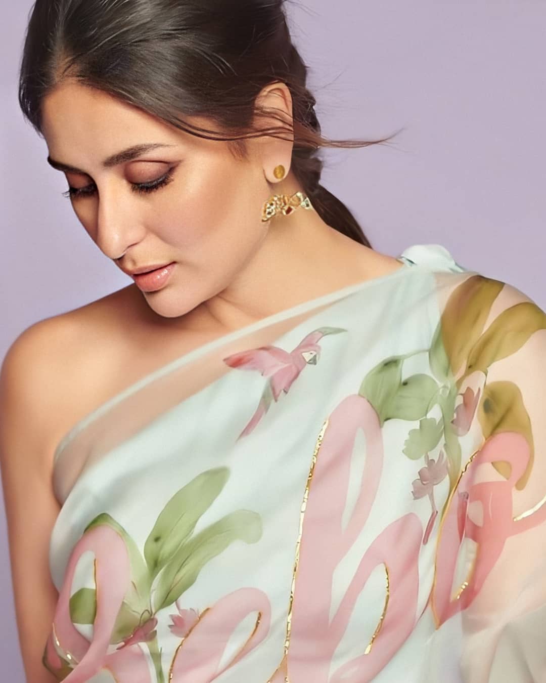 kareena kapoor khan in printed saree