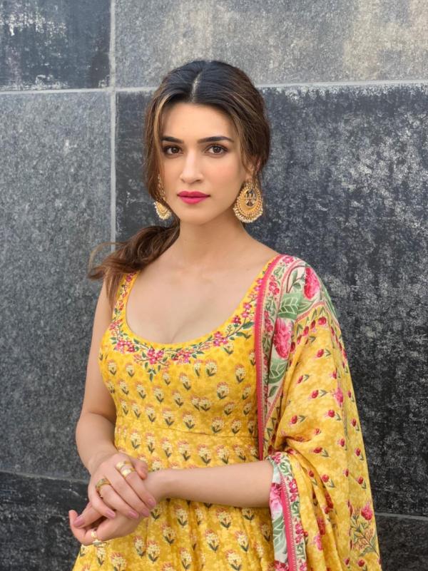 Kriti Sanon in Yellow Anarkali Suit