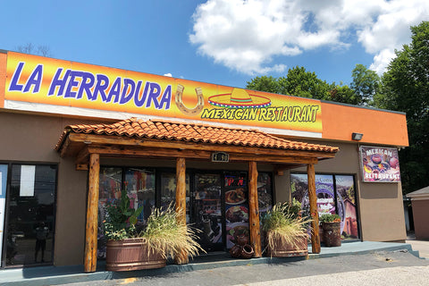 ShopMucho goes to La Herradura on Summer Ave. for lunch