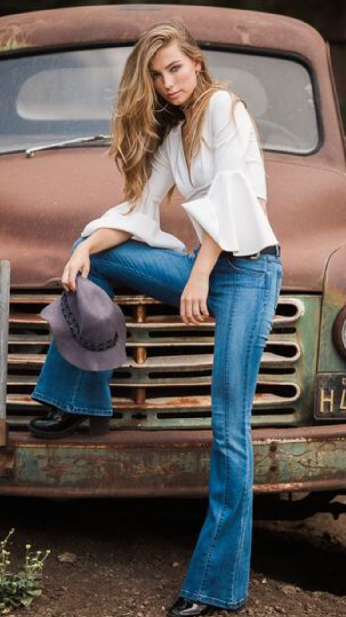 front seam flare jeans